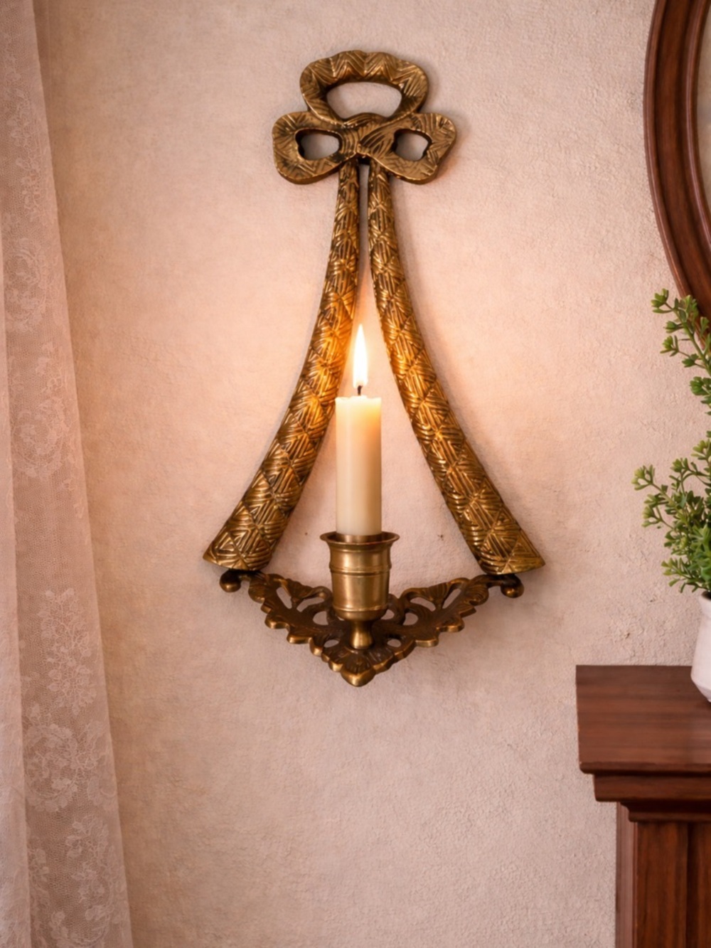 Vintage Brass Wall Sconce
